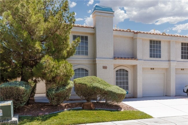 1004 Sun wood Dr