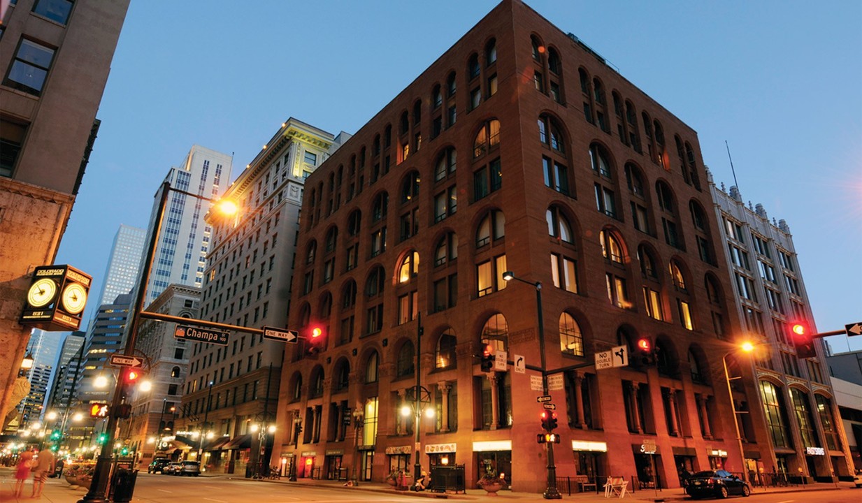 Bank and Boston Lofts in Denver, CO - Foto de edificio