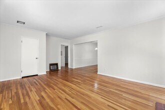 6706 Densmore Ave in Los Angeles, CA - Building Photo - Building Photo