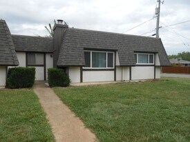 2442 Wilson Ave in Redding, CA - Building Photo