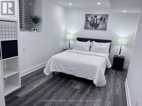 409 Boyd Ln in Milton, ON - Building Photo - Building Photo