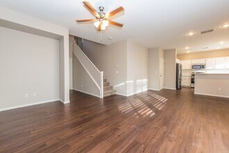 6226 Standing Elm St in North Las Vegas, NV - Building Photo - Building Photo