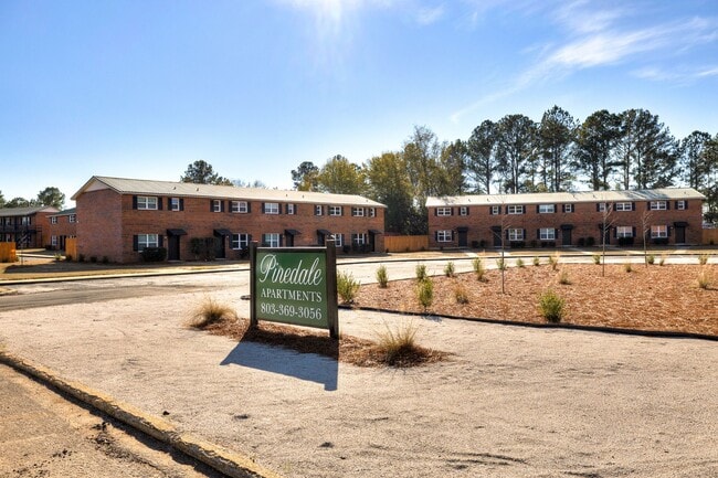 Welcome to Pinedale Apartments – Affordable Living in the Heart of Sumter! in Sumter, SC - Foto de edificio - Building Photo