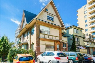 51 Spadina Rd in Toronto, ON - Building Photo - Building Photo