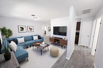 2262 Lake Forest Ave in Spring Hill, FL - Building Photo - Building Photo