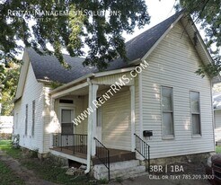 415 NE Emmett St in Topeka, KS - Building Photo