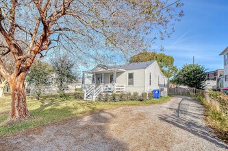 1328 Cottonwood St, Unit 50B in Charleston, SC - Building Photo - Building Photo