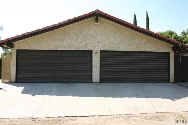 4330 Orrick Ct, Unit B in Bakersfield, CA - Foto de edificio - Building Photo