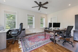 9 Washington Ave in Woburn, MA - Building Photo - Building Photo