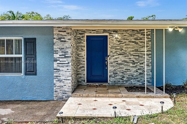 property at 2191 SW 27th Ln