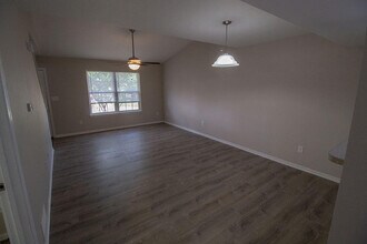 1401 Bodie Dr in Columbia, MO - Building Photo - Building Photo