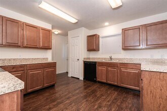 21835 N Werrington Way in Houston, TX - Building Photo - Building Photo
