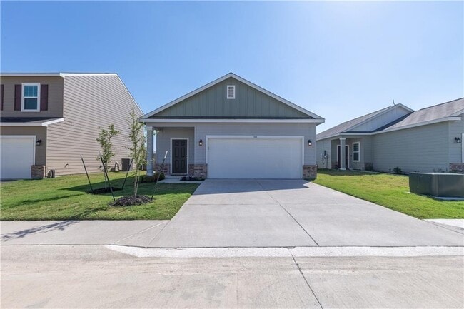 108 Athena Way in Jarrell, TX - Building Photo - Building Photo