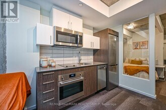 211-1211 Besserer St in Ottawa, ON - Building Photo - Building Photo