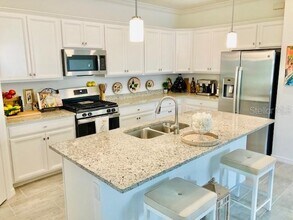 6515 Clairborne Ln in Bradenton, FL - Building Photo - Building Photo