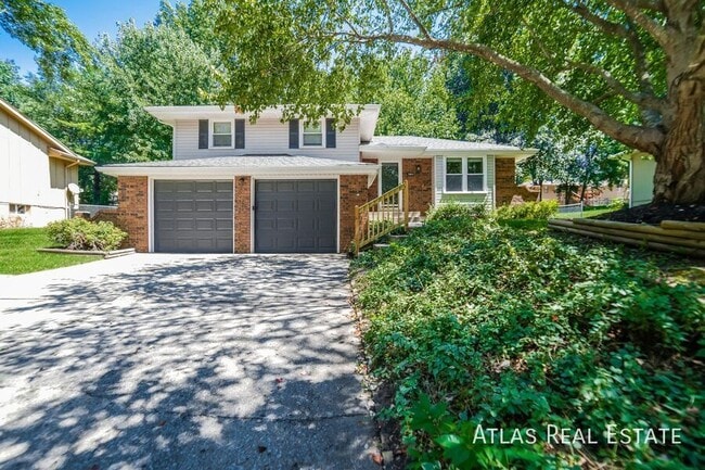 property at 2804 SE 2 St