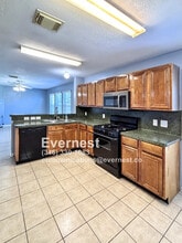 17 Morro Bay Dr in Manvel, TX - Building Photo - Building Photo