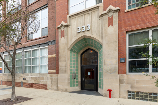 Heavy Timber Lofts in Chicago, IL - Foto de edificio - Building Photo