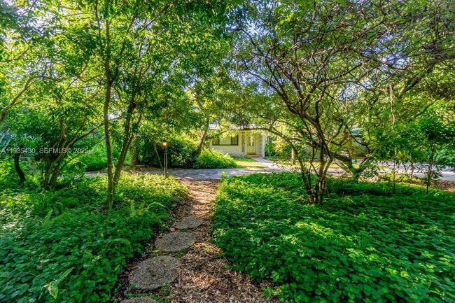 property at 6290 SW 86th St