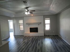 2117 Lazybrook Trail in Edmond, OK - Foto de edificio - Building Photo