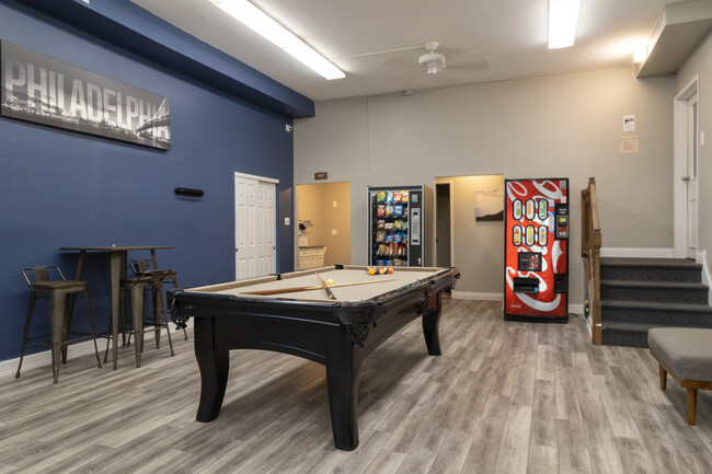 Ridge Carlton Apartments in Philadelphia, PA - Foto de edificio - Interior Photo