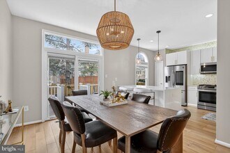 8713 Wadebrook Terrace in Springfield, VA - Building Photo - Building Photo