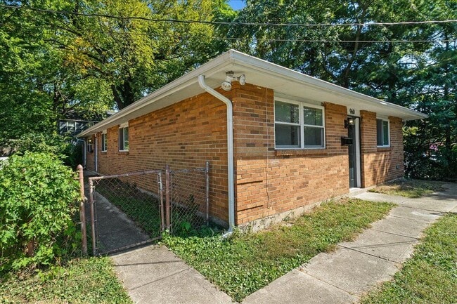 962 Ferndale Pl in Columbus, OH - Building Photo - Building Photo