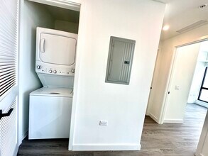 130 NE 23rd St, Unit A5 in Miami, FL - Building Photo - Building Photo