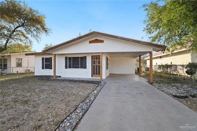 303 S 26th St in Donna, TX - Building Photo - Building Photo
