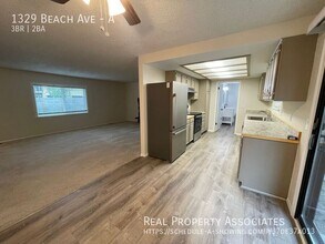 1329 Beach Ave in Marysville, WA - Building Photo - Building Photo