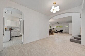 107 Concord Cir in Austin, TX - Building Photo - Building Photo