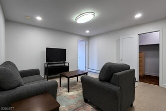 38 Newark Pompton Turnpike in Little Falls, NJ - Building Photo - Building Photo
