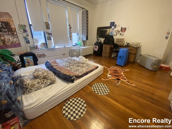 452 Park Dr, Unit 6 in Boston, MA - Building Photo - Building Photo