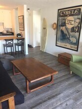 1645 Emerald St-Unit -2H in San Diego, CA - Building Photo - Building Photo