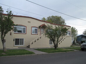 1932 Erie St in Klamath Falls, OR - Building Photo - Building Photo