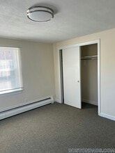 10 Totman Dr in Woburn, MA - Foto de edificio - Building Photo