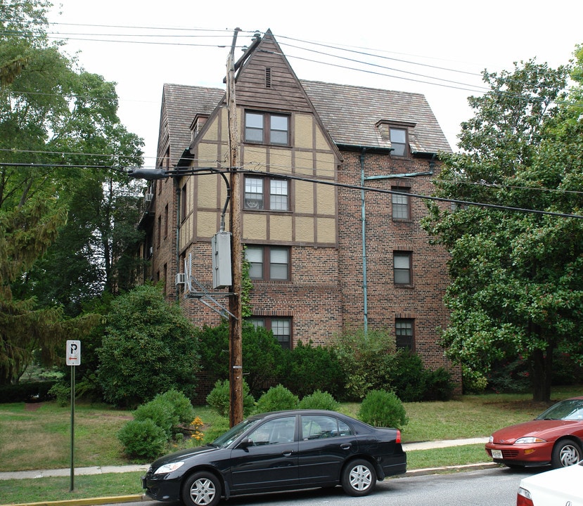 Autumn Woods Apartments in Woodbury, NJ - Foto de edificio