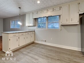 2206 Rockdale Dr NW in Conyers, GA - Building Photo - Building Photo