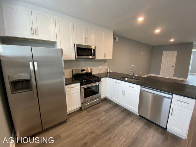 5606 Florence Ave photo'