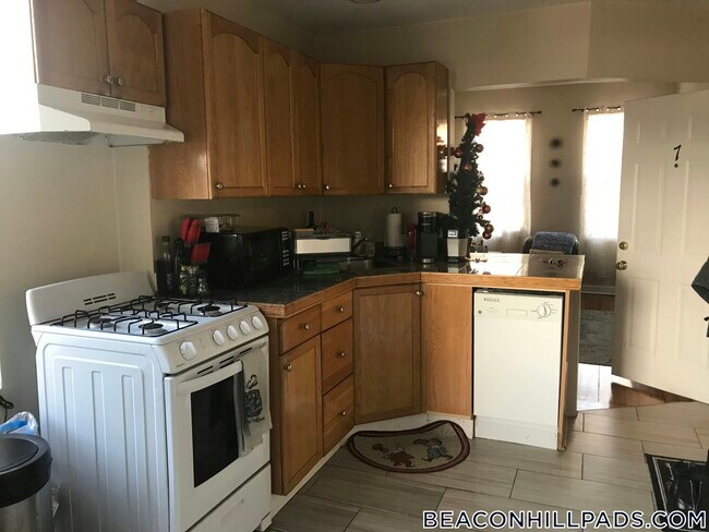 70 Joy St in Boston, MA - Building Photo - Building Photo