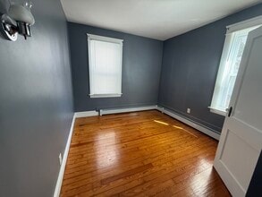 949 Locust St in Fall River, MA - Building Photo - Building Photo