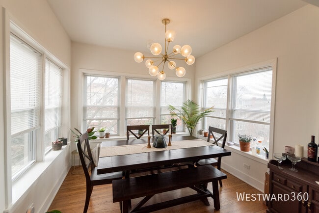 3057 W Wilson Ave in Chicago, IL - Building Photo - Building Photo