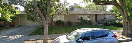 245 Alviso St in Santa Clara, CA - Foto de edificio - Building Photo