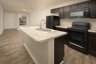 Ivy Terrace Apartments in Chattanooga, TN - Building Photo - Building Photo