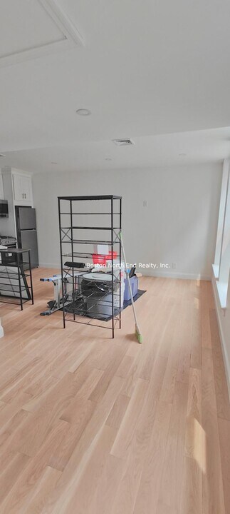 130 Salem St in Boston, MA - Building Photo