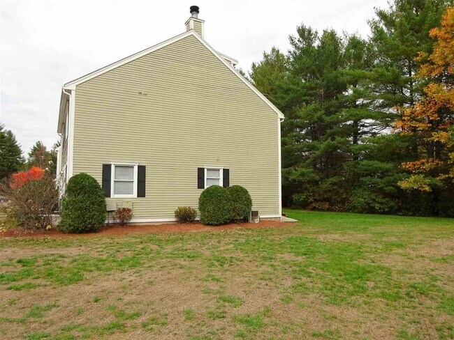 88 Cadogan Way in Nashua, NH - Building Photo - Building Photo