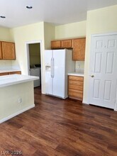 7511 W Mesa Verde Ln in Las Vegas, NV - Building Photo - Building Photo