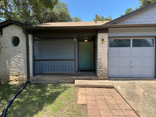 4504 Dorsett Oaks Cir, Unit B