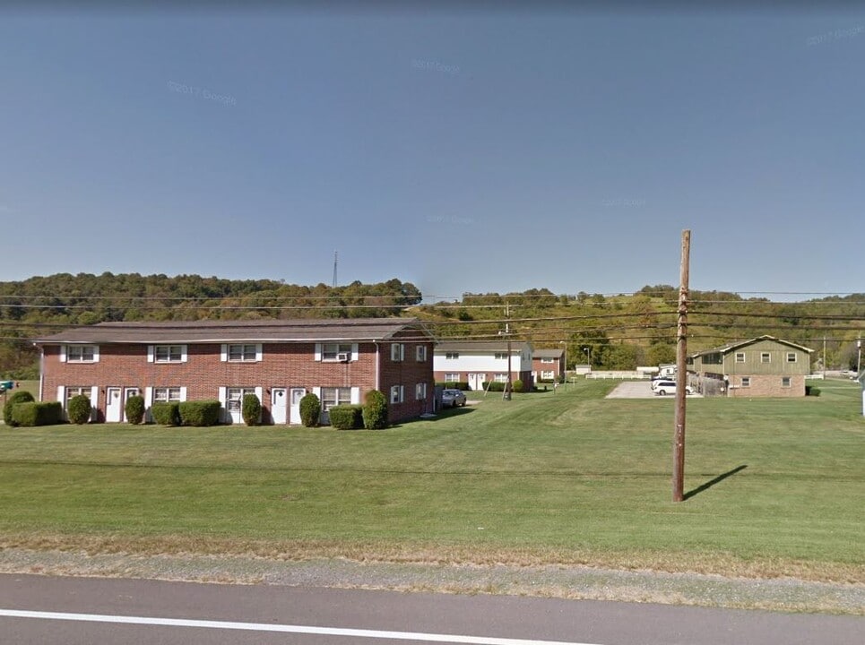 5907 Lee Hwy in Atkins, VA - Building Photo