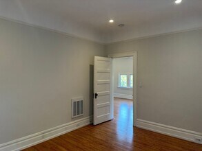 535 30th St, Unit Unit 2 in Oakland, CA - Building Photo - Building Photo